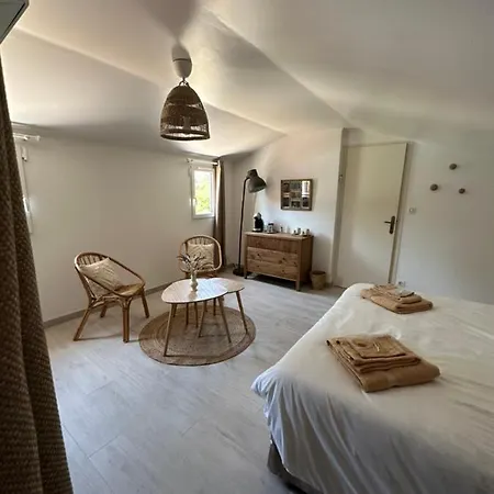 לינה וארוחת בוקר Maison Francoise